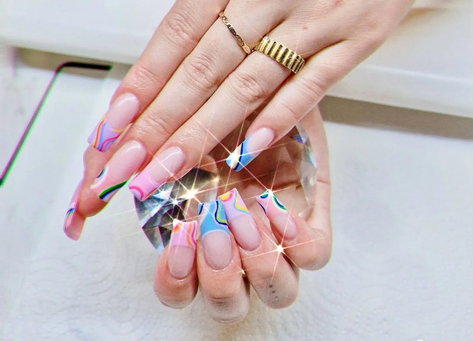 Gemstone French Nail Art von COCO Nails & Beauty Horgen