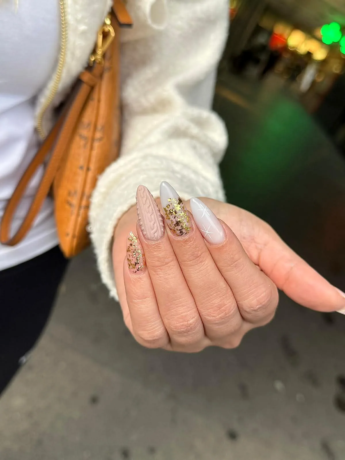 Silver French Maniküre von COCO Nails & Beauty Horgen